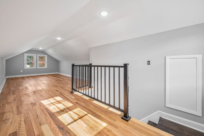 3rd Fl another view - 64 Hudson Ave