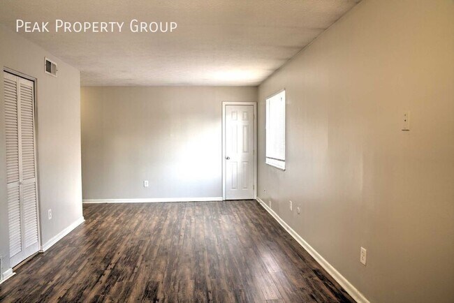 Building Photo - 1292 Courtland Ave
