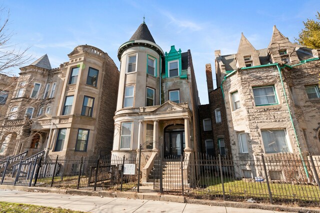 Primary Photo - 4724 S Prairie Ave