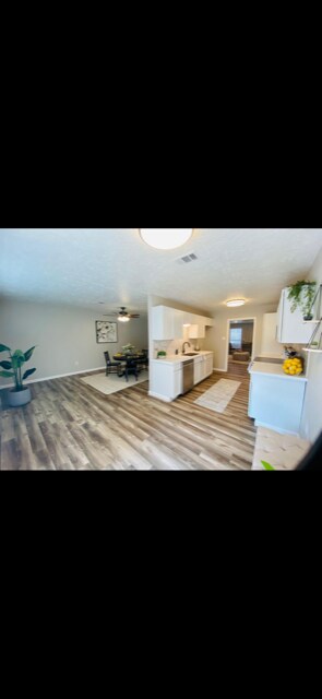 Building Photo - 5795 Meadow Way