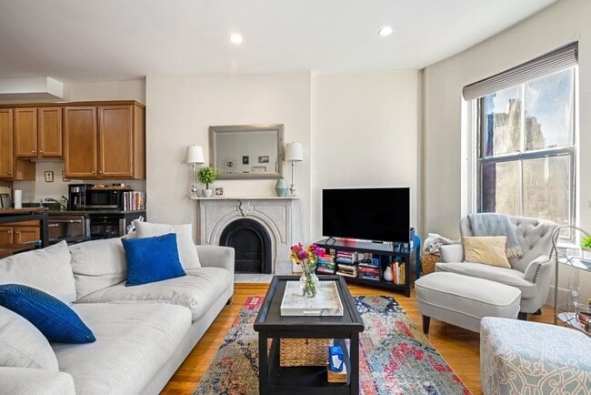 Building Photo - 548 Tremont St