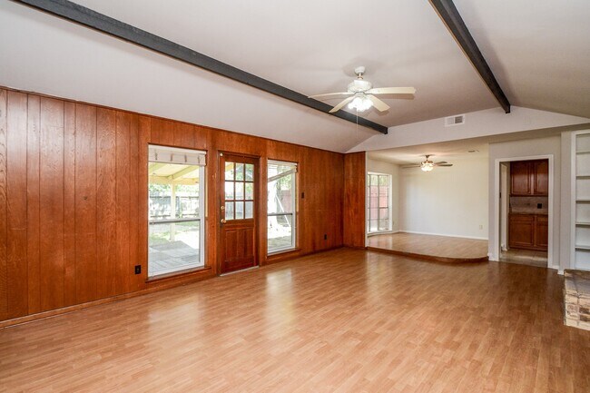 Foto del edificio - 7222 Pella Dr