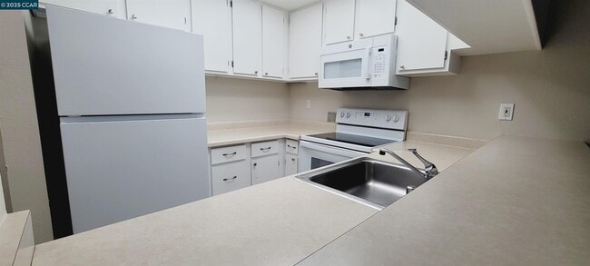 Building Photo - 4214 Treat Blvd