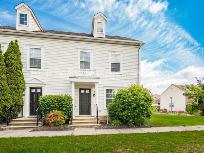 Building Photo - 3679 Bracknell Forest Dr