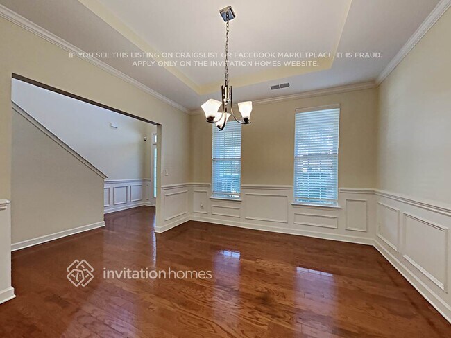 Foto del edificio - 5836 Mcdowell Run Dr