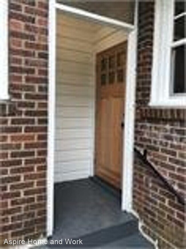 Building Photo - 2 br, 1 bath House - 724 A W. Whitner Street