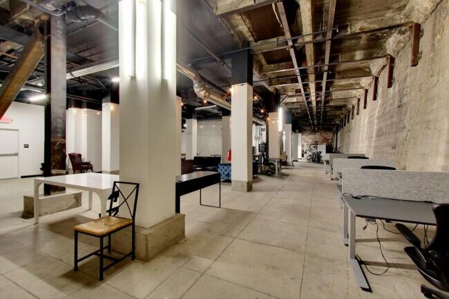 Foto del edificio - bedroom in Oakland CA 94607