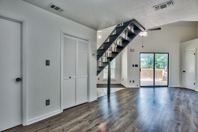 Building Photo - 980 Mack Bayou Rd