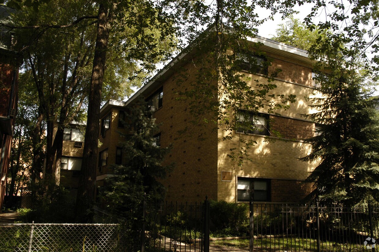 134448 W Chase Ave, Chicago, IL 60626 134448 W Chase Ave Chicago