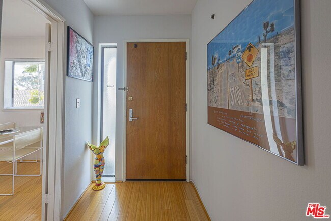Foto del edificio - 2960 Neilson Way