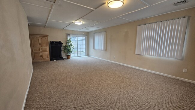 Foto del edificio - 2216 Dean Dr