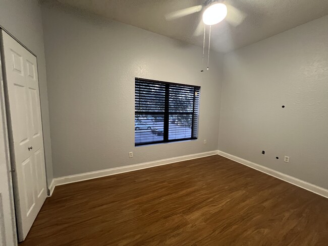 Guest bedroom- Angle #1 - 5811 La Costa Dr