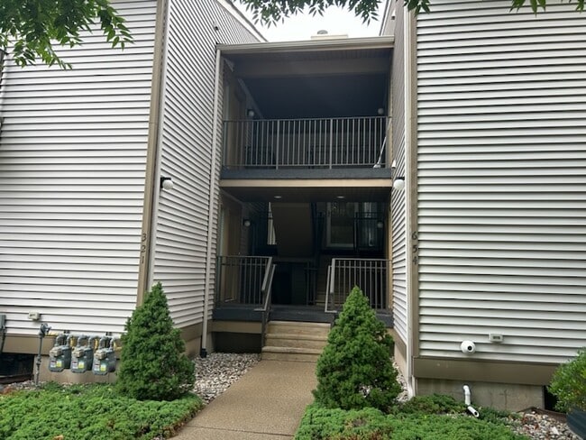 Building Photo - 2 Sam Bonnell Dr