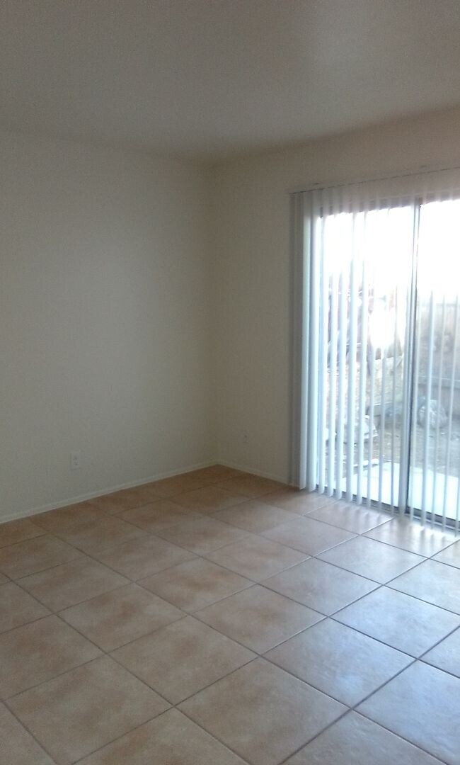Foto del edificio - 66760 8th St
