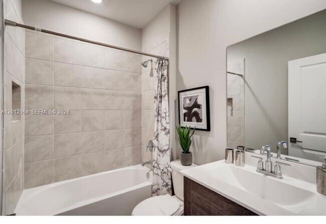 Foto del edificio - 2341 SE 11th St