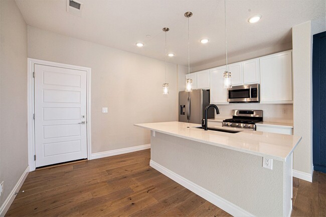 Foto del edificio - Gorgeous Townhome at Victory Ridge!