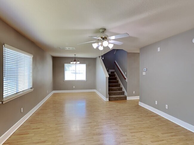 Foto del edificio - Wonderful Home! $500 Off First Full Months...