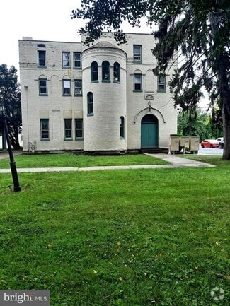 Building Photo - 12 S Filbert St