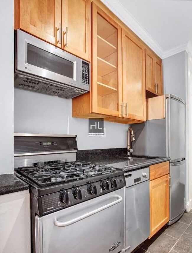 Building Photo - Bedford Street