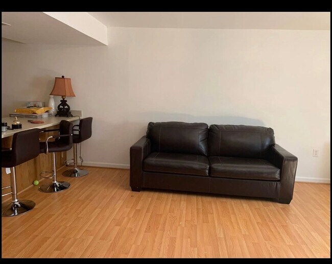 Foto del edificio - 8746 Talbott Farm Dr