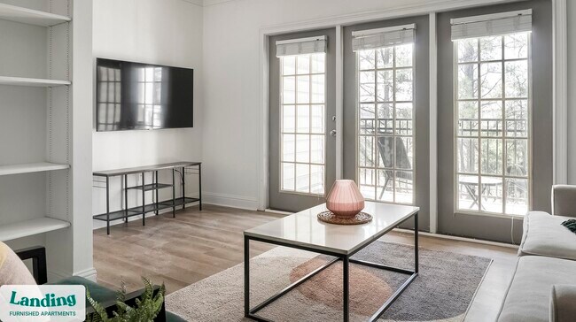 Foto del edificio - 925 Canterbury Rd NE