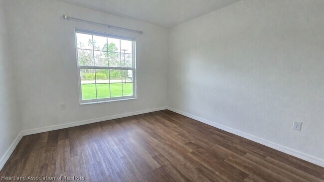 Building Photo - 4720 San Lorenzo Dr