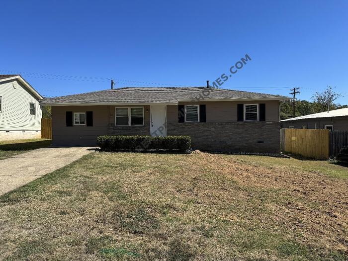 Foto principal - 16 Oakview Dr. North Little Rock AR 72118