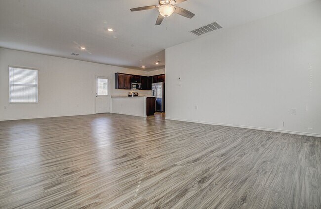 Foto del edificio - 14112 Lyndora Ln