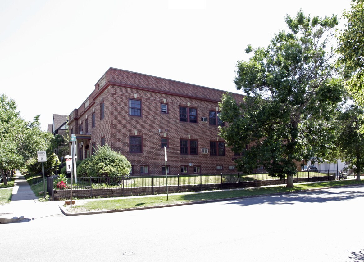 Primary Photo - Elizabeth Apartments