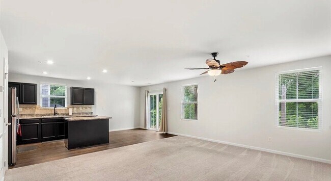 Foto del edificio - 2515 Willow Pond Ln SE