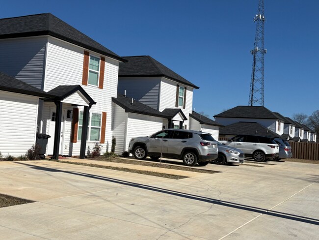 Building Photo - 108 Hobson St