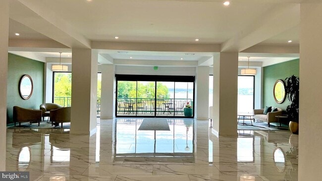 Building Photo - 501 Slaters Ln