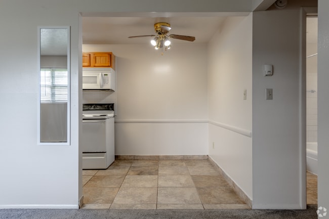 Foto del edificio - 2811 Parkman Rd NW