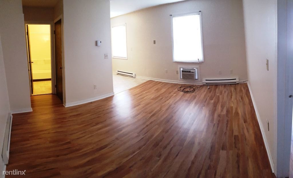 Foto del edificio - 1 br, 1 bath  - 538 Wilson St  2nd floor