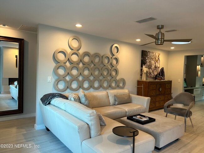 Foto del edificio - 937 Espinado Ave