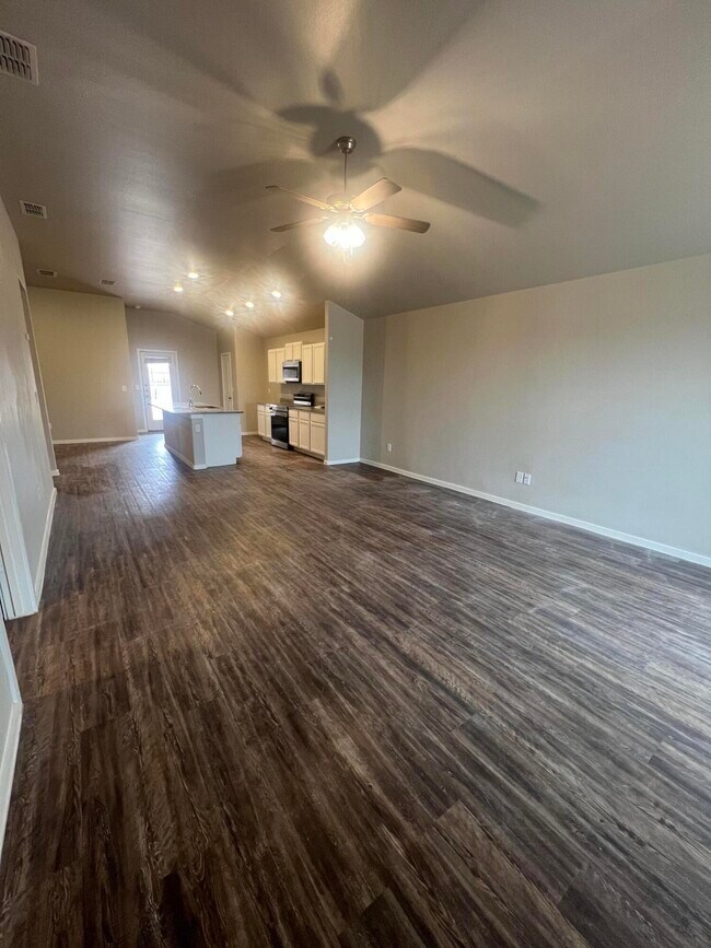 Foto del edificio - 2101 Kirksey Ave