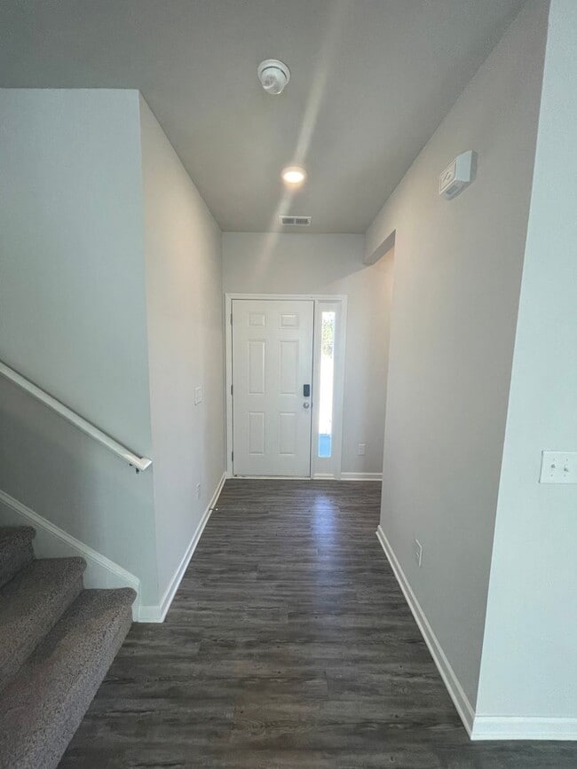 Building Photo - Brand New 4/2.5 House in West Rome- $2,395