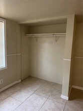 Building Photo - 900 Mohawk Dr