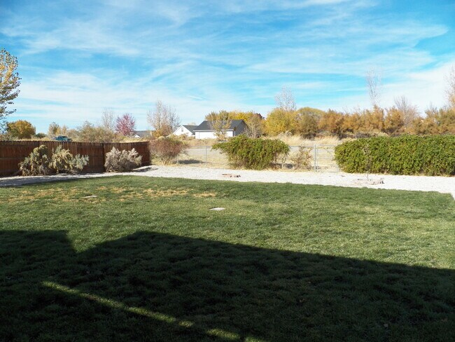 Foto del edificio - 222 Colorado Ln