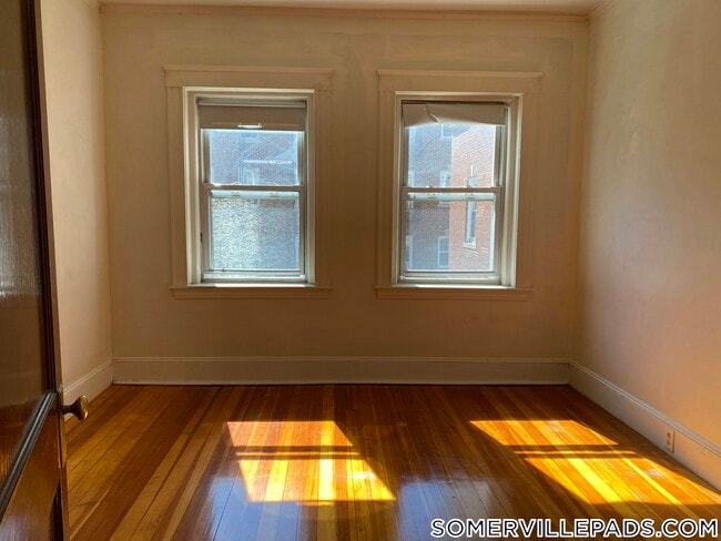 Building Photo - 163 Summer St