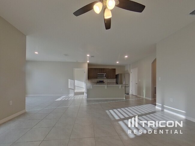 Building Photo - 221 Cedar Elm Cir
