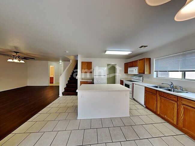 Foto del edificio - 3485 S Bowman Rd