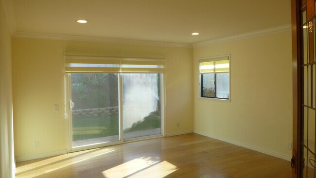 Foto del edificio - 23476 White Dove Dr