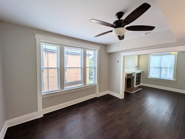 Foto del edificio - 5938 Cates Ave