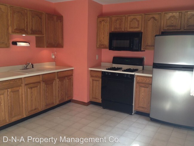 Foto del edificio - 423 Shady Oaks Dr W