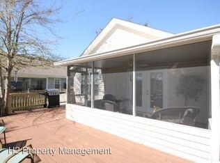 Foto del edificio - 3333 Addison Ln