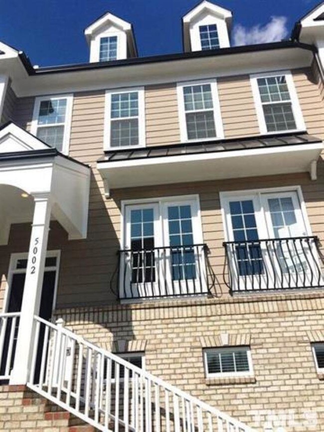 Foto del edificio - 5002 Reedybrook Crossing