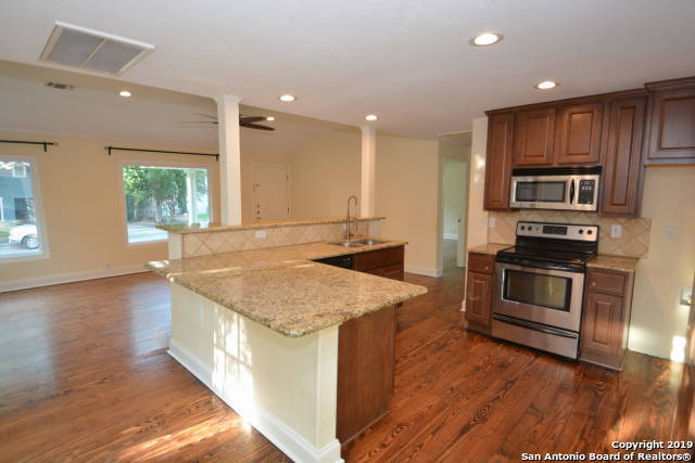 Foto del edificio - 524 Queen Anne Ct
