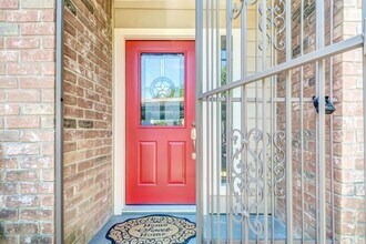 Building Photo - 5005 Georgi Ln