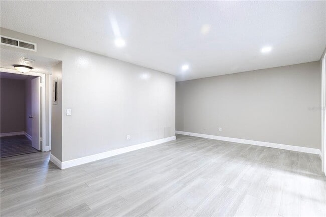 Building Photo - 3805 Cortez Cir